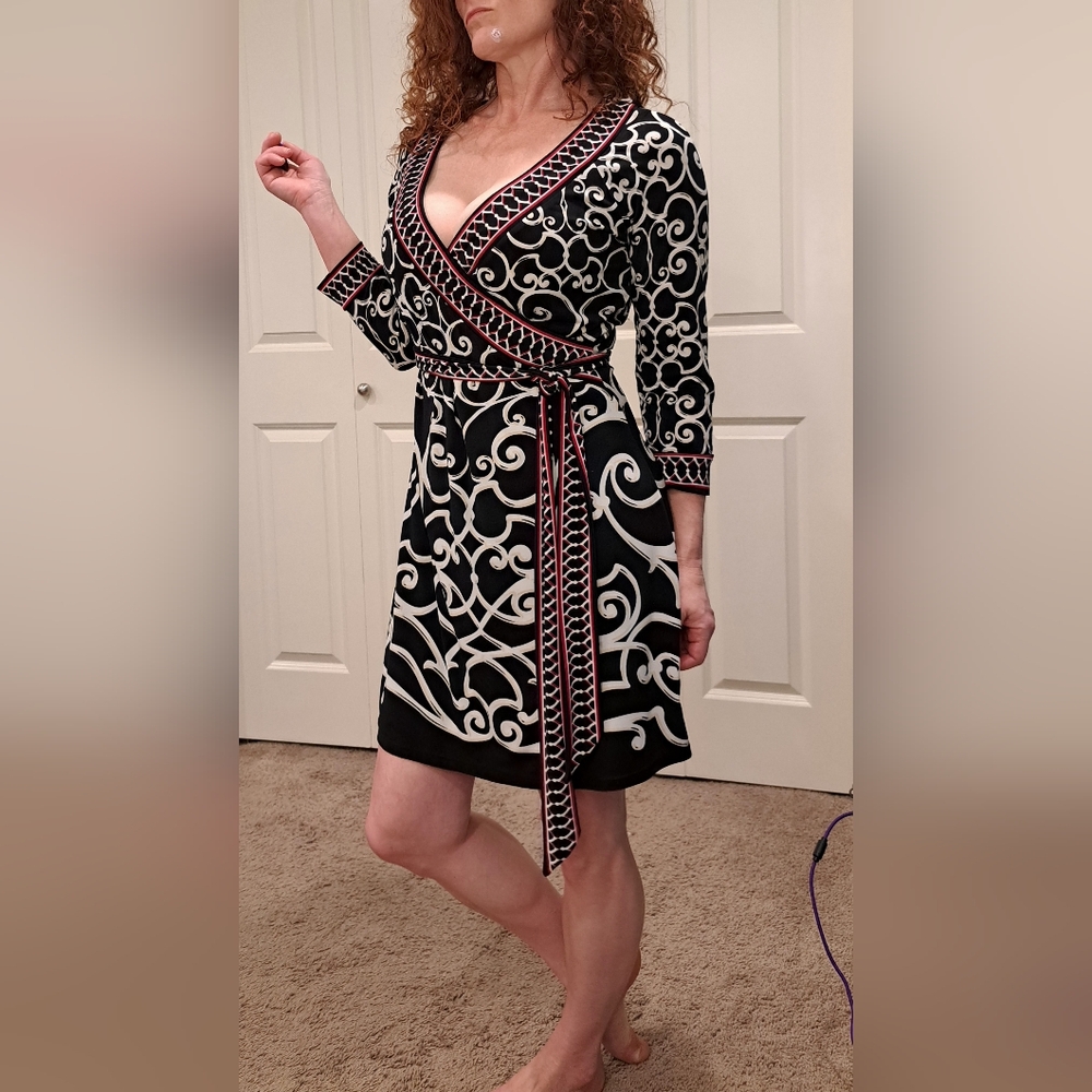 Elegant Black and White Patterned Dress